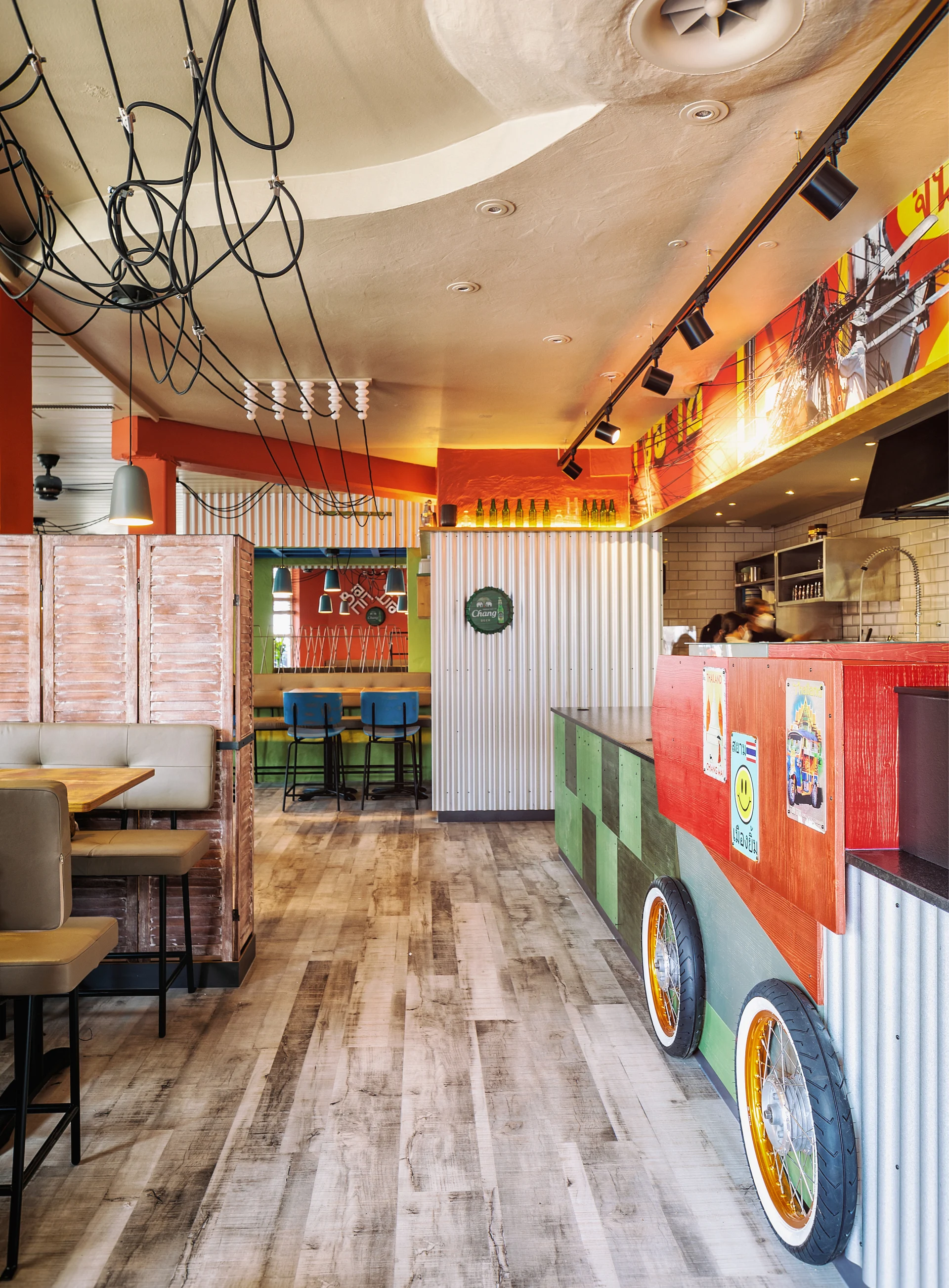 Zurgams Bannthai Interior Thekenbereich