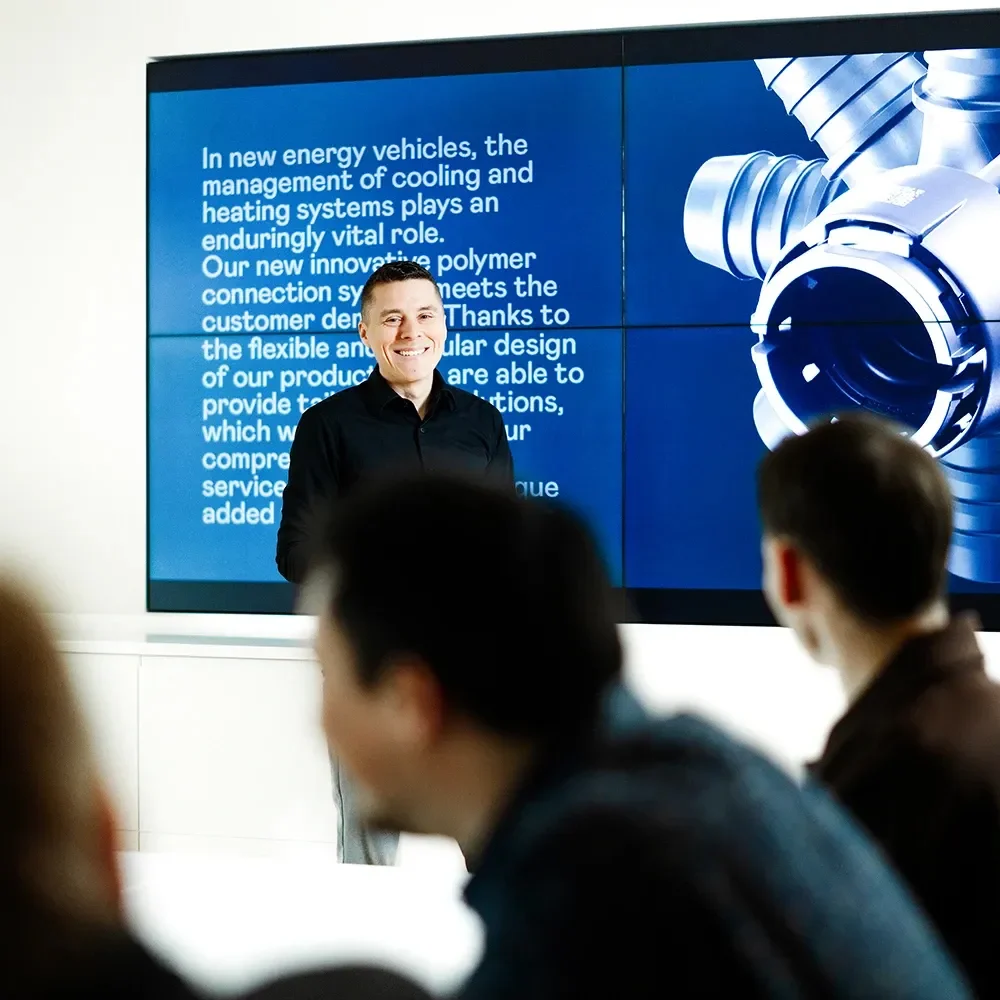 Zurgams Henn Website Karriere Mitarbeiter Academy