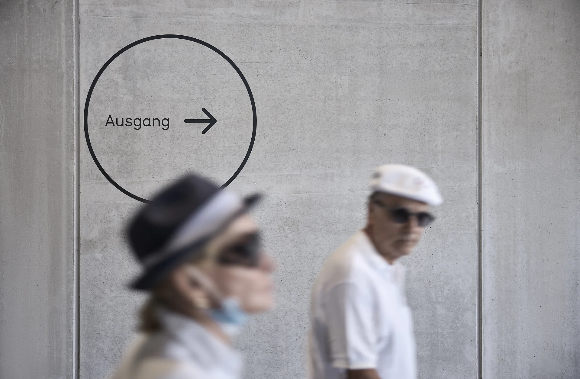 Zurgams Mellaubahn Signaletik